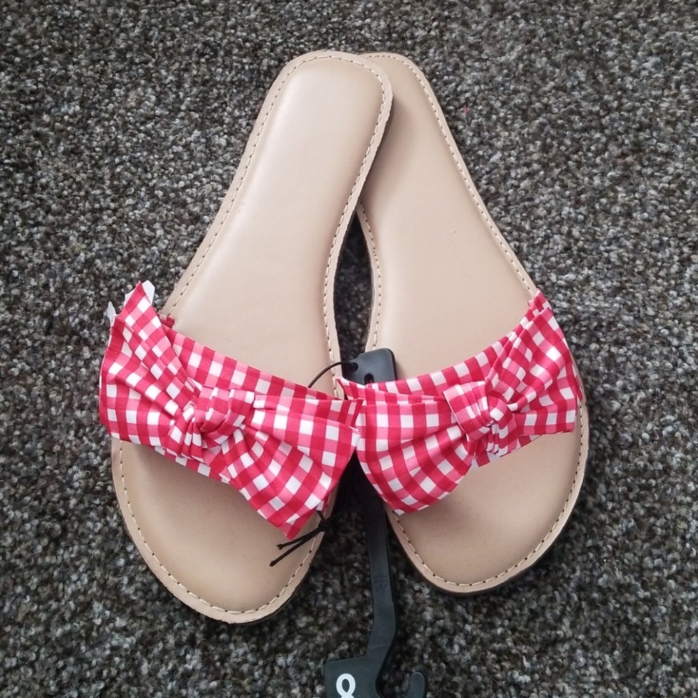 Sandals - Picture 2 of 2